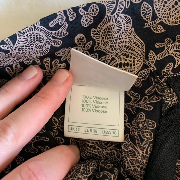 ✨VINTAGE Laura Ashley MIDI Skirt - Picture 2 of 4